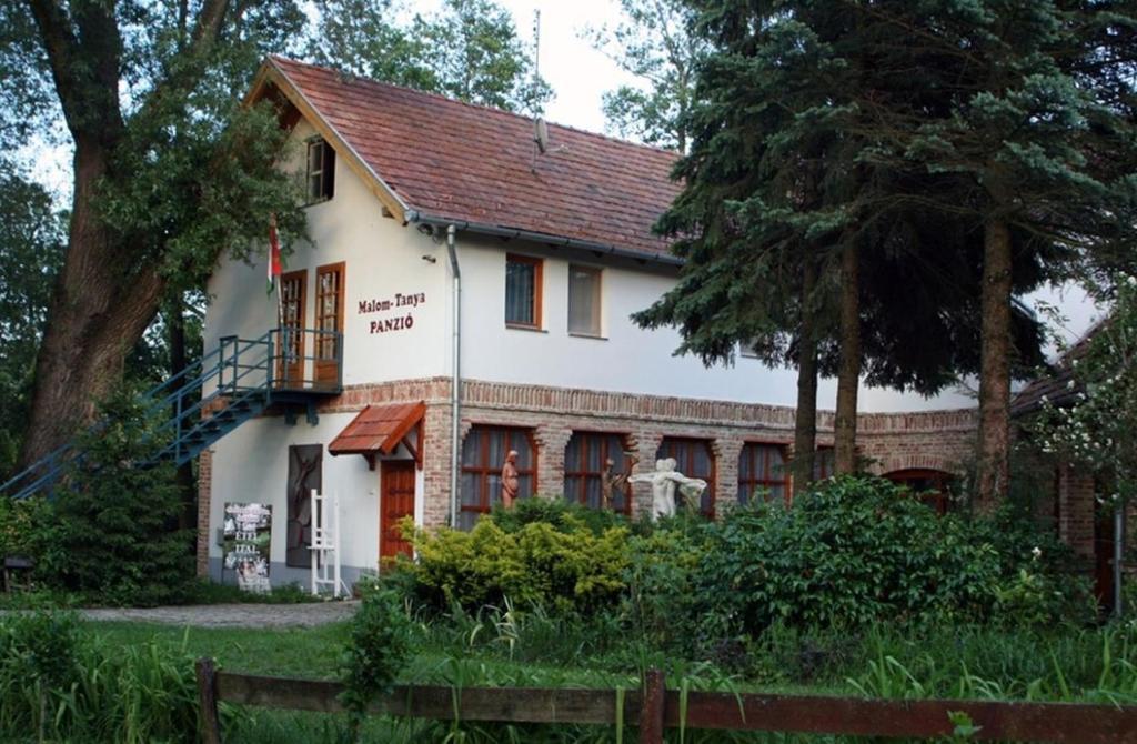 Malom Tanya Panzio Hotel Zalacséb Esterno foto